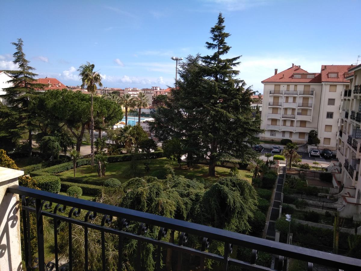 סן ברתולומיאו אל מארה Condominio Ariazzurra S. Bart. מראה חיצוני תמונה